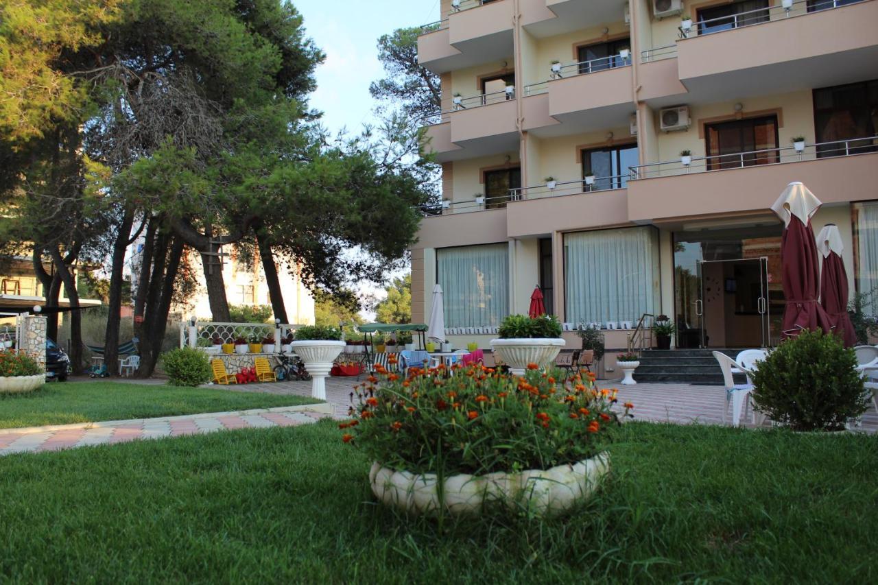 Hotel Villa Aljor Golem  Extérieur photo