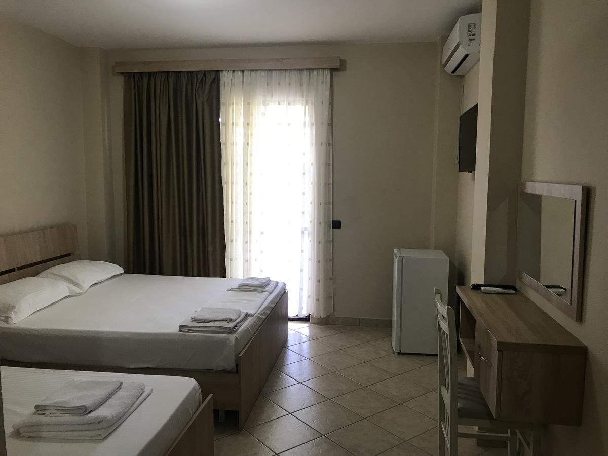 Hotel Villa Aljor Golem  Extérieur photo